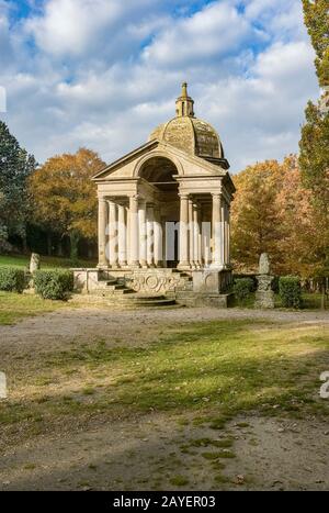 Italien, Latium, der Bomarzo-Garten von Monster ( Giardino Dei Mostris ) - Der Tempel Stockfoto