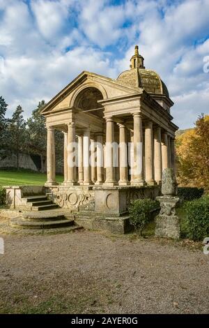 Italien, Latium, der Bomarzo-Garten von Monster ( Giardino Dei Mostris ) - Der Tempel Stockfoto