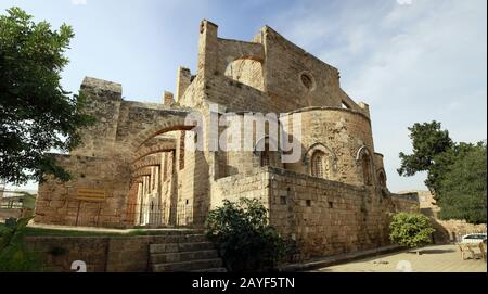 Sinan-Pascha-Moschee, früher St. Peter-und-Paul-Kirche Stockfoto