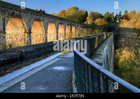 Chirk Aqueduct am Llangollen-Kanal in Nordwales. Stockfoto