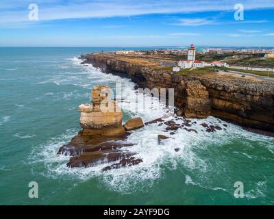 Leuchtturm auf Cabo Carvoeiro in Portugal Stockfoto