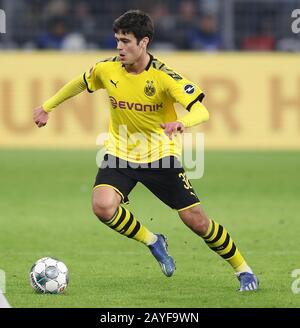 Dortmund, Deutschland. Februar 2020. Firo: 14.02.2020 Fußball, 2019/2020 1.Bundesliga: BVB Borussia Dortmund - Eintracht Frankfurt 4: 0 Giovanni Reyna, Single Action & Usage Worldwide Credit: Dpa / Alamy Live News Stockfoto