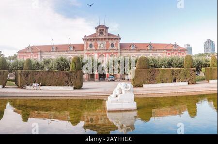 12. JULI 2018, BARCELONA, SPANIEN: Parlament von Katalonien im Barcelona-Park Ciutadella Stockfoto