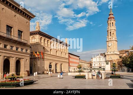 13. JULI 2018, ZARAGOZA, SPANIEN: Kathedrale La Seo Salvador in Aragon Stockfoto