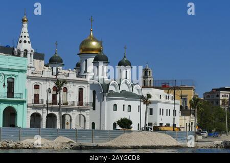 Russisch-orthodoxe Kirche in Havanna. Vom Meer aus gesehen Stockfoto