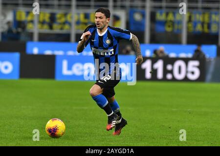 Mailand, Italien. Februar 2020. COPPA Italia Halbfinale erste Etappe . FC Internazionale gegen Ssc Neapel. . Stefano Sensi vom FC Internazionale. Stockfoto