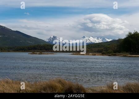 Acigami Lake (oder Lake Roca) im Tierra del Fuego National Park in der Nähe von Ushuaia in Argentinien. Stockfoto