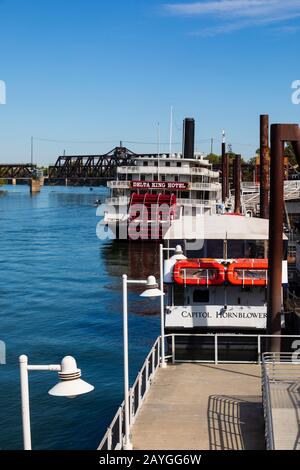 Das Delta King Riverboat Hotel und Bar, in Der Altstadt von Sacramento am Sacramento River. Kalifornien, USA Stockfoto