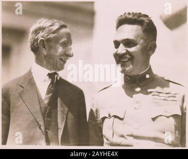 Frank Carpenter mit Stylianos Gonatas 1923 - 2. Stockfoto