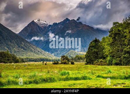 Earl Mountains Range vom Upper Eglinton Camping, Southern Alps, Fiordland National Park, Southland Region, South Island, Neuseeland Stockfoto