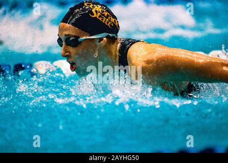 Amy Van Dyken (USA) tritt 1996 bei den USA Olympic Schwimmen Team Trials an Stockfoto