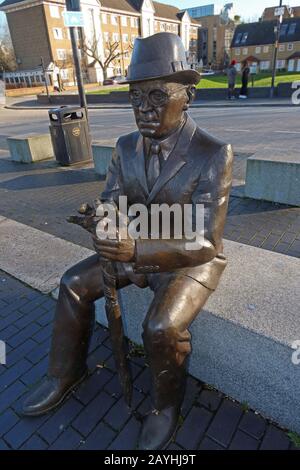 Alfred Salter Statue, Bermondsey Doctor/Medizinstudiant, Labour-Party-Politiker, 16. Juni 1873 - 24. August 1945 in Rotherhithe, London Stockfoto