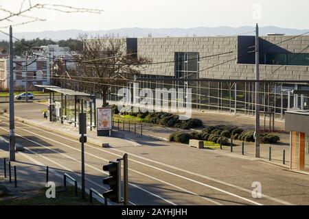 T2 Tramway Station, Campus der Universität Lyon 2 Lumiere, Bron, Frankreich Stockfoto