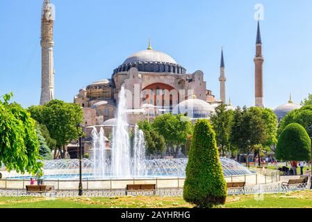 Blick auf die Hagia Sophia in Istanbul, Türkei Stockfoto