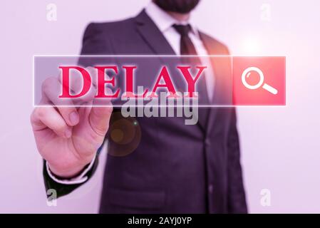 Verzögerung des Handschriftertextes. Konzeptionelles Foto Ungeplante Verschiebung einer geplanten Aktivität aufgrund einer bestimmten Sache Stockfoto
