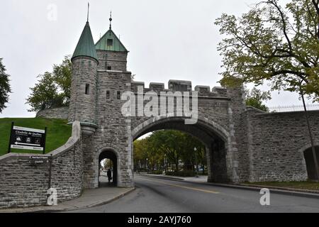 Die Tore von Quebec City, eine der einzigen ummauerten Städte in Nordamerika Stockfoto