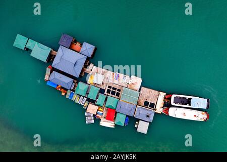 Floating Village - Ha Long Bay, Ha Long, Vietnam Stockfoto