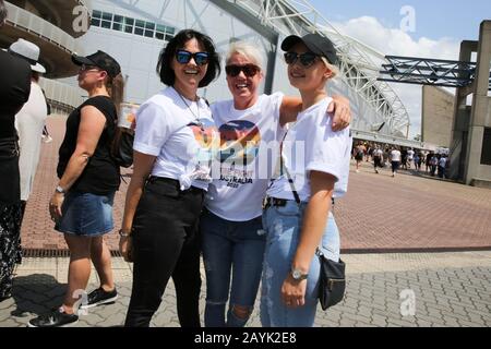 16. Februar 2020: Menschenmassen sammeln beim Fire Fight Australia Concert für die nationale Buschfeuer-Entlastung im ANZ Stadium am 16. Februar 2020 in Sydney, NSW Australien (Credit Image: © Christopher Khoury/Australian Press Agency via ZUMA Wire) Stockfoto