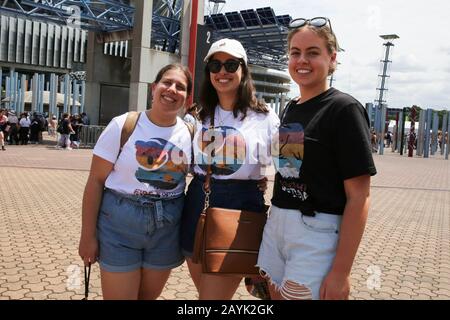 16. Februar 2020: Menschenmassen sammeln beim Fire Fight Australia Concert für die nationale Buschfeuer-Entlastung im ANZ Stadium am 16. Februar 2020 in Sydney, NSW Australien (Credit Image: © Christopher Khoury/Australian Press Agency via ZUMA Wire) Stockfoto