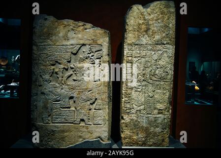 Mexiko-Stadt - DEZEMBER 2019 Innere des Nationalmuseums für Anthropologie in Mexiko-Stadt Stockfoto