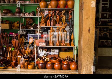 Ein Holzhandwerk in Myanmar Stockfoto