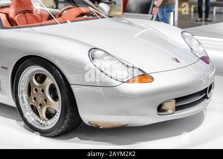 17. MAI 2018, BERLIN, DEUTSCHLAND: Porsche Retro Luxus-Auto auf der Museumsausstellung in Berlin Stockfoto