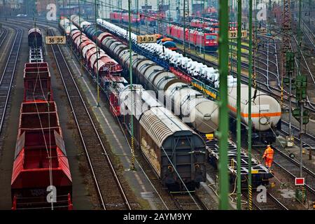 Zugbildungsanlage im Stadtteil Vorhalle, Rangierbahnhof, Deutschland, Nordrhein-Westfalen, Ruhrgebiet, Hagen Stockfoto