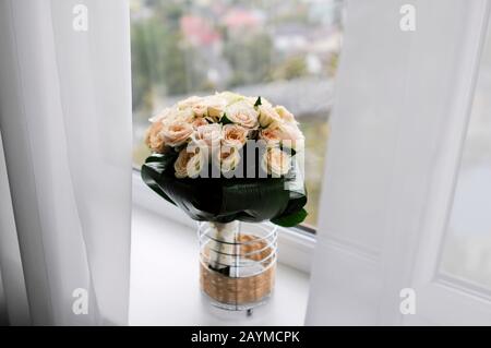 Brautkleid in Komposition Stockfoto