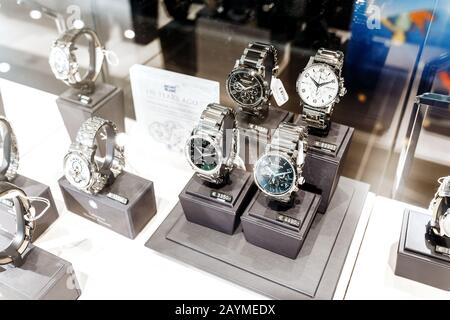 16. MAI 2018, BUDAPEST UNGARN: Montblanc Uhren in einem Geschäft Stockfoto