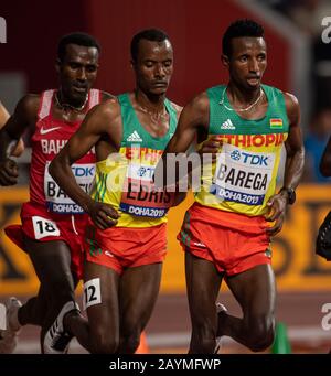 Doha - KATAR - SEP 27: Muktar Edris und Selemon Barega aus Äthiopien, die an den 5000m-Aufläufen Der Männer im Laufe des 17. IAAF World Athletics Cha teilnehmen Stockfoto