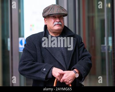 London, Großbritannien. Februar 2020. Der Sender und Journalist John Pienaar in den BBC Studios in Central London. Kredit: Tommy London/Alamy Live News Stockfoto