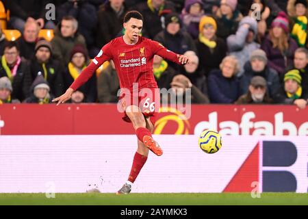 Norwich, Großbritannien. Februar 2020. Trent Alexander-Arnold (66) aus Liverpool während des Premier-League-Spiels zwischen Norwich City und Liverpool an der Carrow Road, Norwich am Samstag, den 15. Februar 2020. (Kredit: Jon Hobley / MI News) Foto darf nur für redaktionelle Zwecke in Zeitungen und/oder Zeitschriften verwendet werden, Lizenz für kommerzielle Nutzung erforderlich Credit: MI News & Sport /Alamy Live News Stockfoto