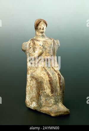 Iberische Ära. Weibliche Skulptur in Terrakotta, die eine Fruchtbarkeits-Göttin darstellt. Archäologisches Nationalmuseum. Madrid, Spanien. Stockfoto