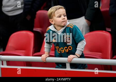 Amsterdam, Niederlande. Februar 2020. Amsterdam, 16-02-2020, JohanCruyff Arena, Saison 2019/2020, niederländische Fußball-Wahlredivisie, Fan von Ajax während des Spiels Ajax - RKC Waalwijk. Credit: Pro Shots/Alamy Live News Stockfoto