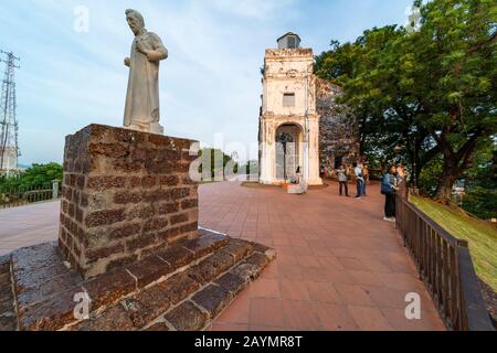 Luftbild die Ruinen der St. Paul's Church in Melaka (Melacca) Malaysia. Ehemalige holländische Kolonie. Stockfoto