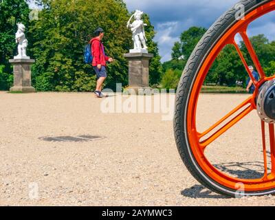 Berlin, Deutschland - 16. August 2019: Statuen am Schlossgartensee Charlottenburg in Berlin. Deutschland. Stockfoto