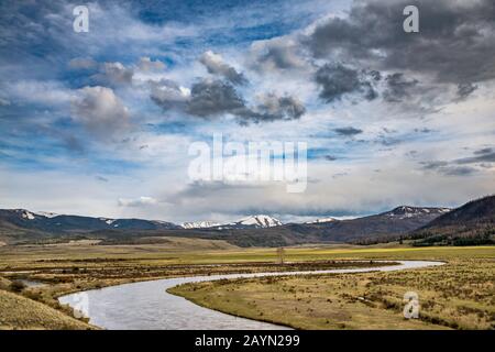 Rio Grande Headwaters, Antelope Park, San Juan Mtns, Rio Grande Natl Forest, Silver Thread Scenic Route Byway (Highway 149), nahe Creede, Colorado USA Stockfoto