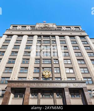 11. MAI 2018, MOSKAU, RUSSLAND: Aufbau der Staatsduma der Russischen Föderation im Zentrum der Moskauer Stadt Stockfoto