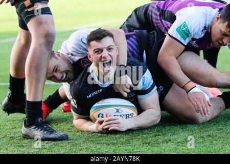 Newcastle, Großbritannien. Februar 2020. Newcastle UPON TYNE, ENGLAND - 16. FEBRUAR Adam Radwan von Newcastle Falcons feiert während des Greene King IPA Championship Matches zwischen Newcastle Falcons und Cornish Pirates im Kingston Park, Newcastle am Sonntag, 16. Februar 2020. (Credit: Chris Lishman/MI News) Credit: MI News & Sport /Alamy Live News Stockfoto