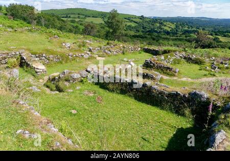 Hundatora, Hound Tor Desertierte aus dem 13. Jahrhundert Medieval Village, Dartmoor, Devon, Großbritannien Stockfoto