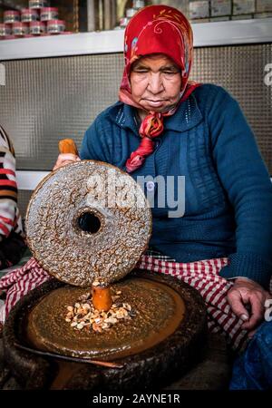 Marokkanisches Porträt mittleren Alters Stockfoto