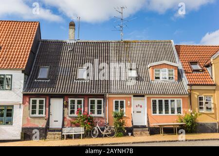 Bunte kleine Häuser in der historischen Stadt Sonderborg, Dänemark Stockfoto