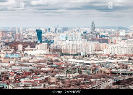 Luftaufnahme einer Moskauer Stadt vom Aussichtspunkt aus Stockfoto