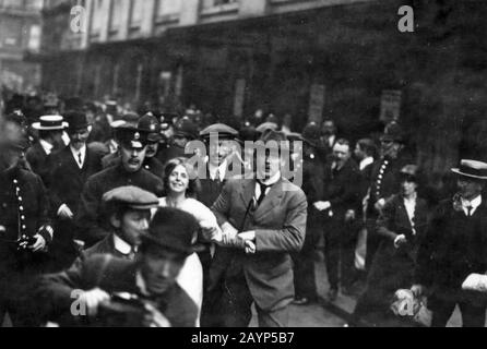 Annie KENNEY (1879-1953) Englische politische Aktivistin und Suffragette unter Arrest - Datum unbekannt. Stockfoto