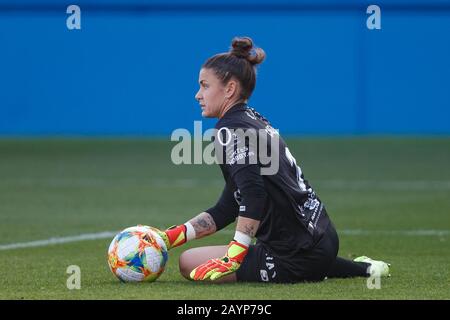 Barcelona, Spanien. Februar 2020. Chelsea von Sporting Huelva beim Spiel der spanischen Liga Primera Iberdrola zwischen den Damen des FC Barcelona gegen Sporting Huelva Ladies im Johan Cruyff Stadium am 16. Februar 2020 in Barcelona, Spanien. Kredit: Dax Images / Alamy Live News Stockfoto