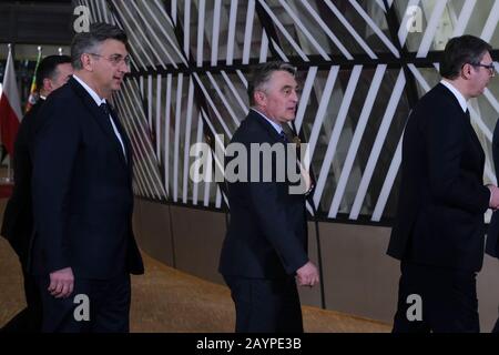 Brüssel, Belgien. Februar 2020. Der derzeitige Präsident der dreiseitigen Präsidentschaft von Bosnien und Herzegowina, der kroatische Zeljko Komsic, trifft zu dem Informellen Treffen zwischen der EU und dem westlichen Balkan. Credit: Alexandros MICHAILIDIS/Alamy Live News Stockfoto