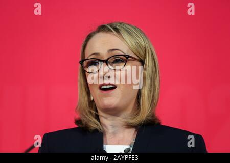 Business Design Center, North London. Februar 2020 - die Kandidatin der Labour-Führung, Rebecca Long-Bailey, Abgeordnete für Salford and Eccles und Shadow Secretary of State for Business, Energy and Industrial Strategy, spricht auf einer Hustings Veranstaltung, die von der Co-operative Party im Business Design Center im Norden Londons veranstaltet wird. Credit: Dinendra Haria/Alamy Live News Stockfoto