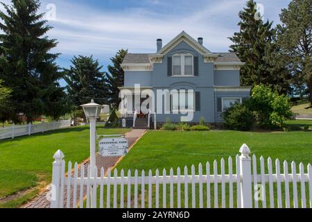 Das Anwesen John Jacob and Caroline Schlee aus dem Jahr 1876 an der Schlee Road in der Nähe von Pullman im Whitman County im Palouse, Washington State, USA. Stockfoto