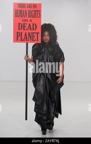 PAM Hogg AW20 Catwalk Show während der London Fashion Week bei Fashion Scout, Victoria House, London, Großbritannien. Credit: Antony Nettle/Alamy Live News Stockfoto