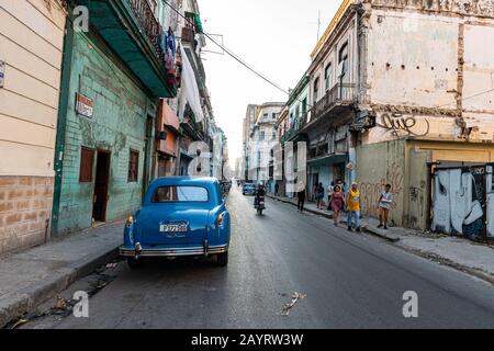 November 2019 in Havanna, Kuba: oldtimer in havanna City Stockfoto